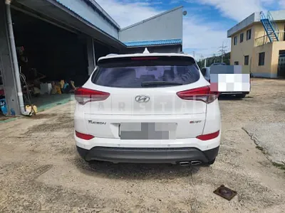Photo 1 of 9: 2015 Hyundai Tucson 2.0 — Korean insurance auction