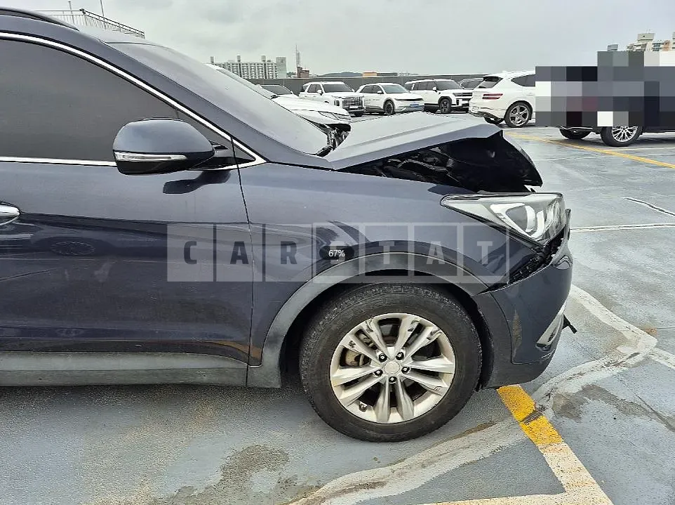 Photo 2 of 10: 2016 Hyundai Santa Fe DM 2.0 — Korean insurance auction