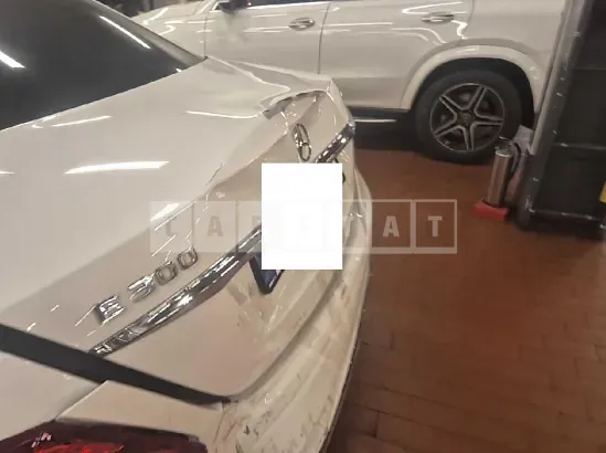 Photo 2 of 36: 2017 Mercedes-Benz E300 4Matic — Korean insurance auction