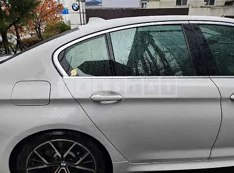 Photo 2 of 20: 2021 BMW 530i, VIN WBA71BH0XMCH05243 — Korean insurance auction
