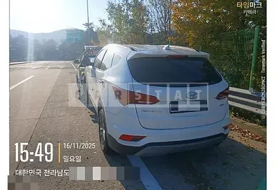 Photo 1 of 8: 2018 Hyundai Santa Fe DM — Korean insurance auction