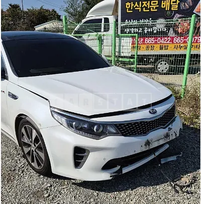 Photo 1 of 17: 2016 Kia K5 — Korean insurance auction