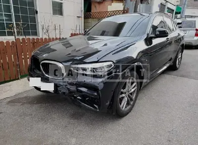 Photo 1 of 9: 2019 BMW X4 xDrive20d M Sport Packa, VIN WBAVJ9103K9A39685 — Korean insurance auction