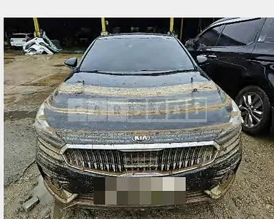Photo 1 of 9: 2019 Kia K7 — Korean insurance auction