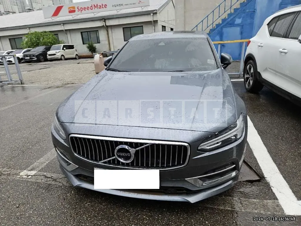 Photo 2 of 33: 2020 Volvo S90 T5 — Korean insurance auction