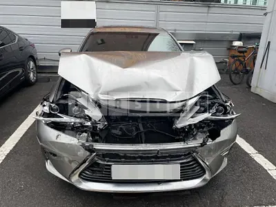 Photo 1 of 8: 2018 Lexus ES300h, VIN JTHBW1GG9J2177697 — Korean insurance auction