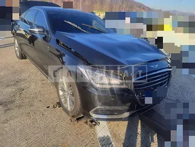 Photo 1 of 19: 2018 Genesis G80 3.3 — Korean insurance auction