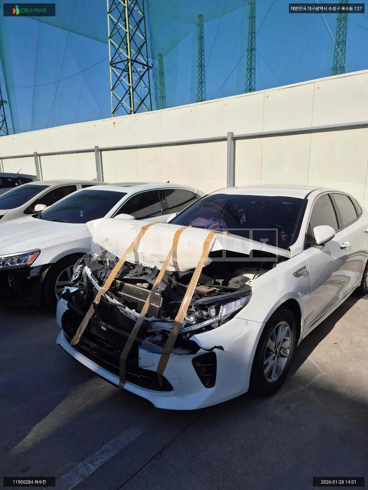 Photo 2 of 8: 2018 Kia K5, VIN KNAGS416BJA237558 — Korean insurance auction