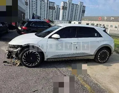 Photo 2 of 43: 2022 Hyundai IONIQ 5 Electric Car — Korean insurance auction