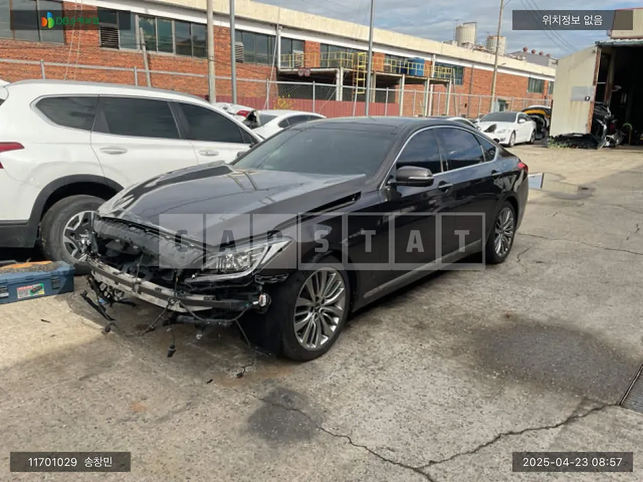 Photo 2 of 17: 2016 Hyundai Genesis G80, VIN KMHGM41DBHU188565 — Korean insurance auction