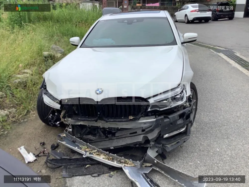Photo 2 of 12: 2018 BMW 520d xDrive, VIN WBAJC5101JWB86833 — Korean insurance auction