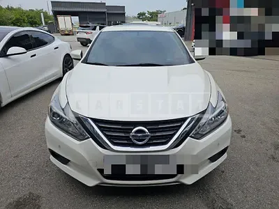 Photo 1 of 8: 2017 Nissan Altima 2.5 — Korean insurance auction