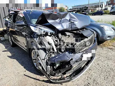 Photo 1 of 12: 2016 Kia Sorento 2.0 — Korean insurance auction