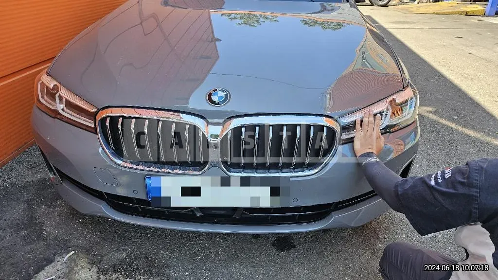 Photo 2 of 6: 2021 BMW (parts) 520i Headlamp — Korean insurance auction