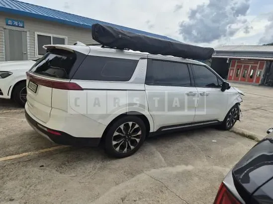 Photo 2 of 19: 2023 Kia Carnival, VIN KNANC81BBPS273141 — Korean insurance auction