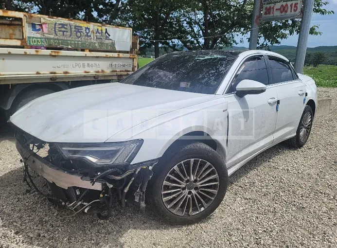Photo 2 of 28: 2020 Audi A6 40 TDI, VIN WAUZZZF2XLN017905 — Korean insurance auction