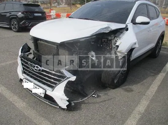 Photo 2 of 17: 2019 Hyundai Tucson, VIN KMHJ581ABKU881322 — Korean insurance auction