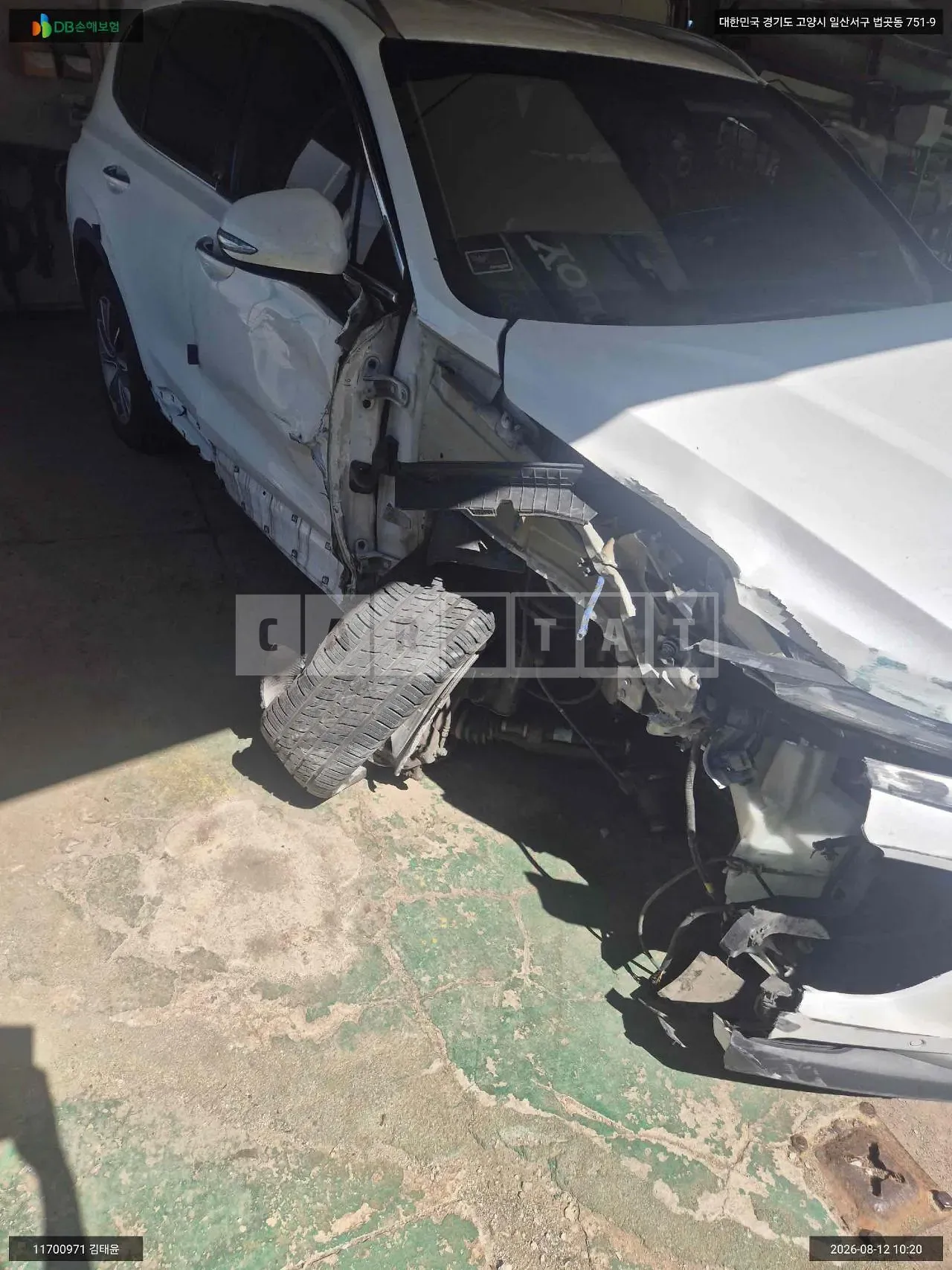 Photo 2 of 18: 2018 Hyundai Santa Fe, VIN KMHS281CBKU069398 — Korean insurance auction