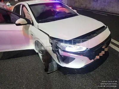 Photo 1 of 3: 2017 Hyundai IONIQ Hybrid — Korean insurance auction