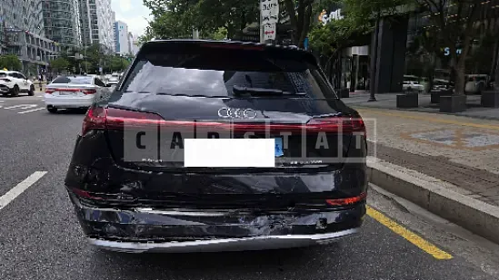 Photo 2 of 9: 2020 Audi e-tron 55 quattro — Korean insurance auction
