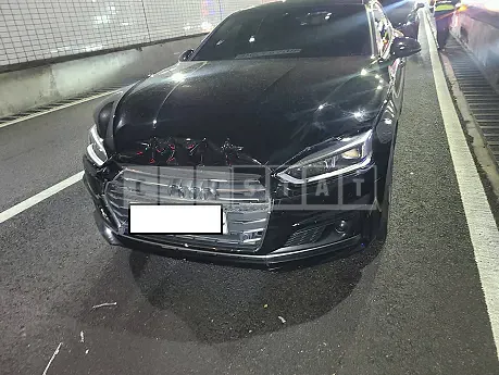 Photo 2 of 30: 2019 Audi A5 Sportback 45 TFSI quattro, VIN WAUZZZF56KA077227 — Korean insurance auction
