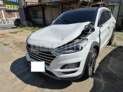 Photo 1 of 15: 2019 Hyundai Tucson — Korean insurance auction