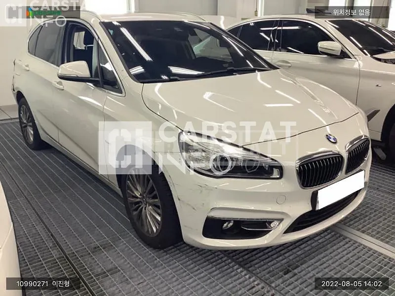 Photo 2 of 10: 2017 BMW Active Tourer, VIN WBA2C1100J7A31276 — Korean insurance auction