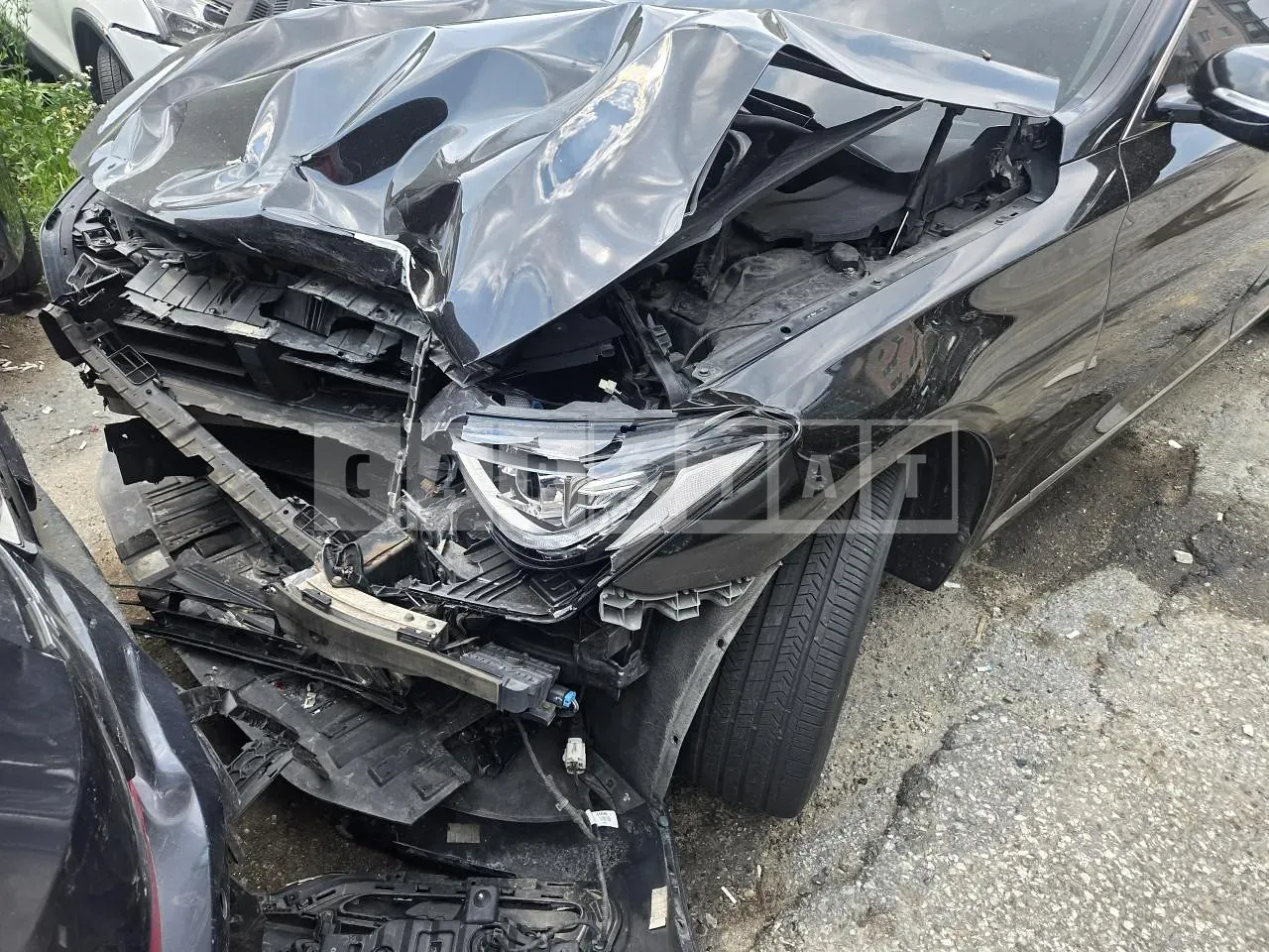 Photo 2 of 18: 2018 Hyundai Genesis G80, VIN KMHGL41DDJU274573 — Korean insurance auction