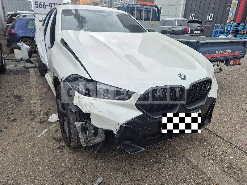 Photo 2 of 20: 2025 BMW X6 M60i xDrive, VIN WBA41EX02S9Z19625 — Korean insurance auction