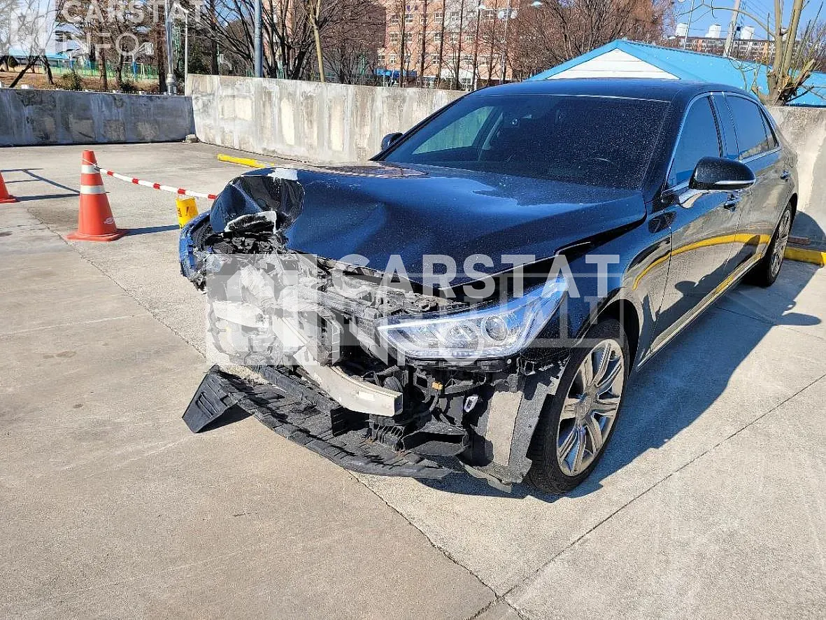Photo 2 of 10: 2016 Kia Genesis EQ900 Limousine 5.0, VIN KMHG511HDGU012603 — Korean insurance auction