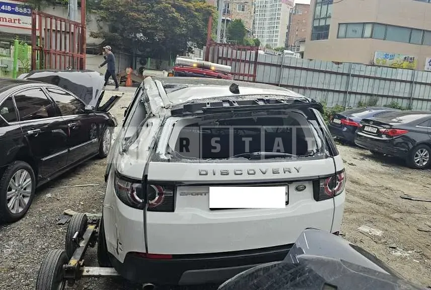 Photo 2 of 12: 2018 Land Rover Discovery Sports 2.0d — Korean insurance auction
