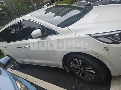 2018 The New Carnival 11-seater Diesel Prestige