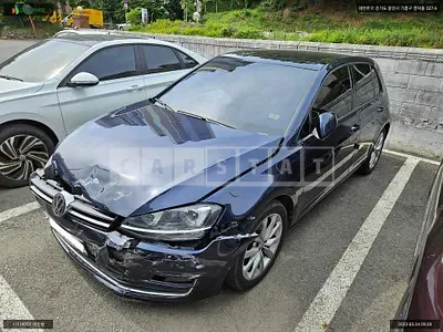Photo 1 of 13: 2015 Volkswagen Golf 2.0 TDI BMT, VIN WVWZZZAUZGW076962 — Korean insurance auction
