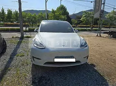 Photo 1 of 18: 2022 Tesla Model Y LongRange — Korean insurance auction
