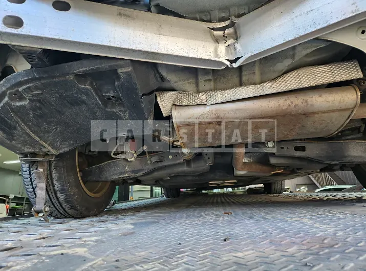 Photo 2 of 11: 2017 Toyota Prius, VIN JTDKBRFU9H3552365 — Korean insurance auction