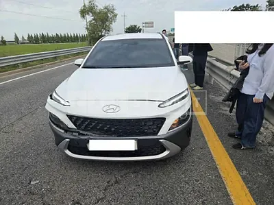 Photo 1 of 10: 2022 Hyundai Kona — Korean insurance auction