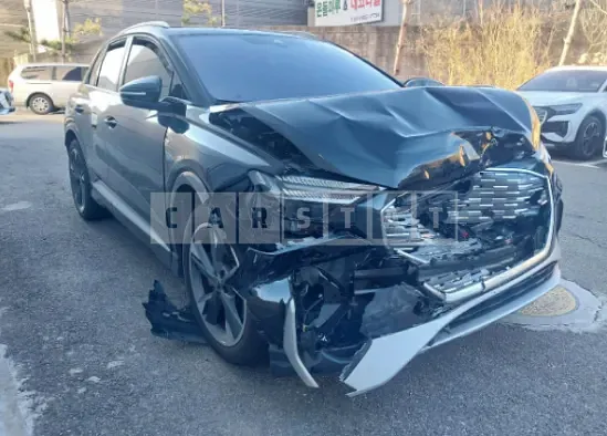 Photo 2 of 46: 2023 Audi Q4 40 e-tron — Korean insurance auction