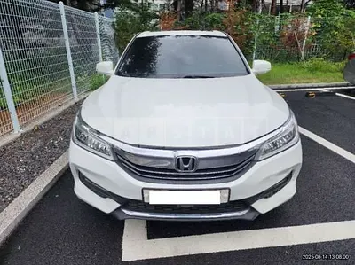 Photo 1 of 10: 2017 Honda Accord 2.4 — Korean insurance auction