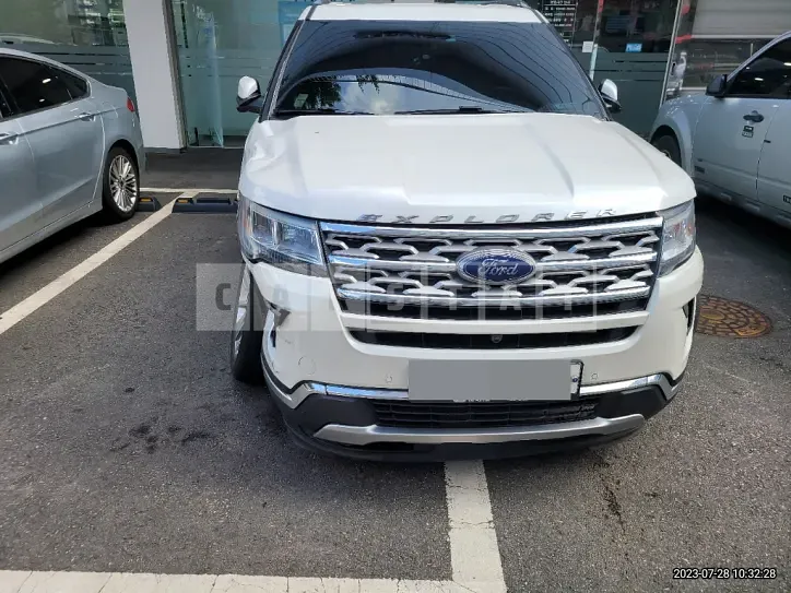 Photo 2 of 32: 2018 Ford Explorer 2.3 AWD — Korean insurance auction