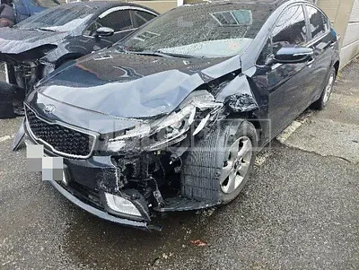 Photo 1 of 16: 2017 Kia Kz — Korean insurance auction