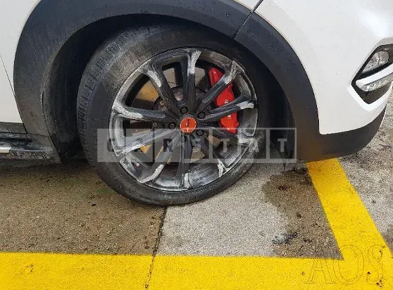 Photo 2 of 14: 2018 Hyundai Tucson, VIN KMHJ281ABJU574798 — Korean insurance auction