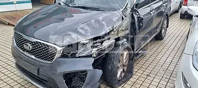 Photo 1 of 32: 2017 Kia Sorento, VIN KNAPS81ABHA341237 — Korean insurance auction