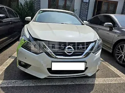 Photo 1 of 7: 2017 Nissan Altima 2.5 — Korean insurance auction