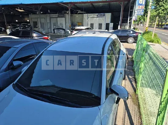 Photo 2 of 4: 2018 Hyundai Kona — Korean insurance auction