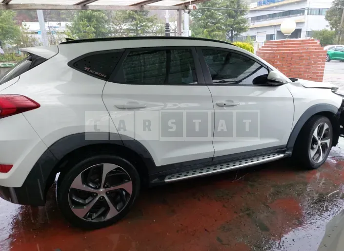 Photo 2 of 30: 2016 Hyundai Tucson, VIN KMHJ381ABGU018429 — Korean insurance auction