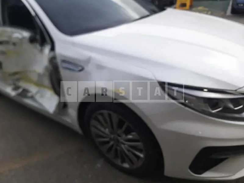 Photo 2 of 16: 2019 Kia K5, VIN KNAGW411BKA325878 — Korean insurance auction