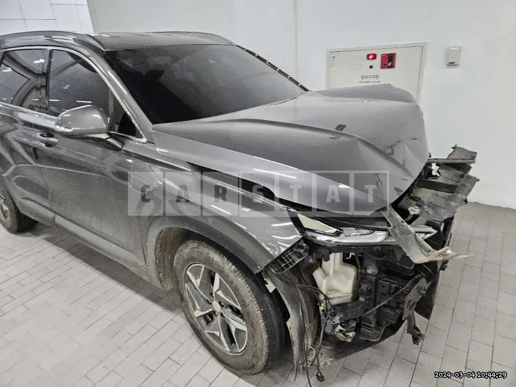 Photo 2 of 14: 2019 Hyundai Santa Fe, VIN KMHS281ABKU146780 — Korean insurance auction