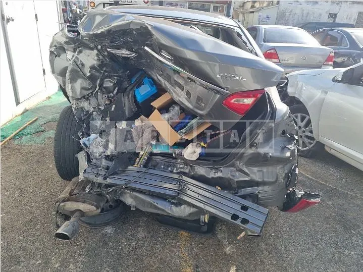 Photo 2 of 15: 2017 Nissan Altima 2.5 — Korean insurance auction