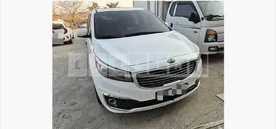 Photo 1 of 24: 2015 Kia Carnivals — Korean insurance auction