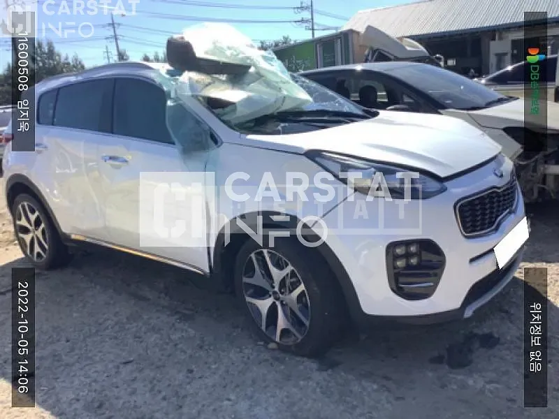 Photo 2 of 11: 2018 Kia Sportage, VIN KNAPN813BJK525332 — Korean insurance auction
